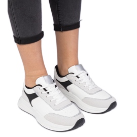 Tênis feminino branco com glitter