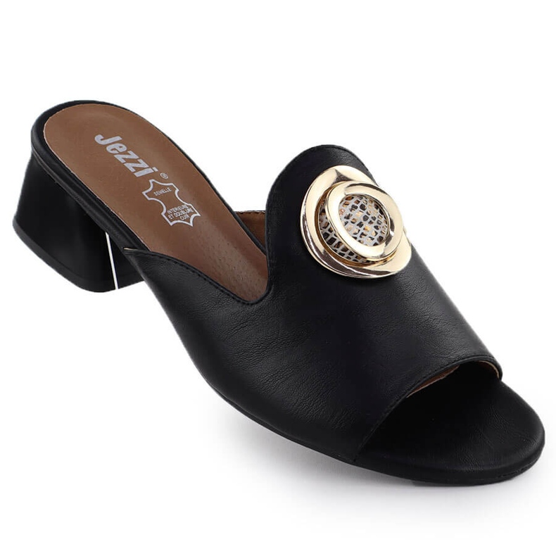 Flippers no pilar preto com decoração jezzi 214