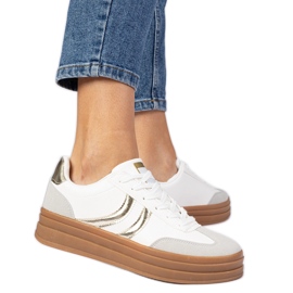 Tênis brancos tênis femininos com uma adição de ouro Tênis brancos tênis femininos com uma adição de ouro