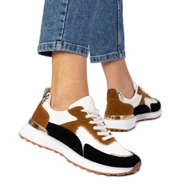 Tênis brancos e brancos femininos com glitter