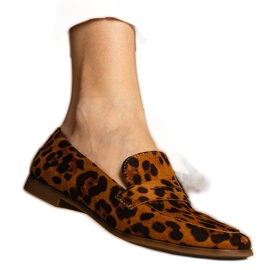 Mocas clássicos femininos de pantera marrom