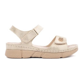 Goodin Sandálias femininas douradas com um ornamento dourado