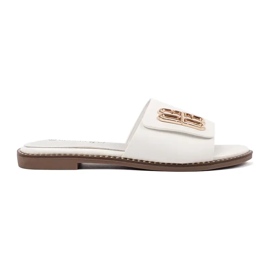 Goodin Flip de mulheres brancas com uma sola plana com um ornamento branco