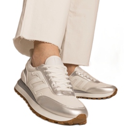 Esportes femininos de tênis de sebro branco