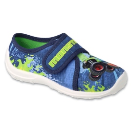 Slippers infantis de Befado 660x152 Aplicação de carro azul