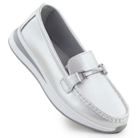 S.Barski Sapatos de mocassim de couro na plataforma de pérolas Białe S. Barski GR51-598 branco