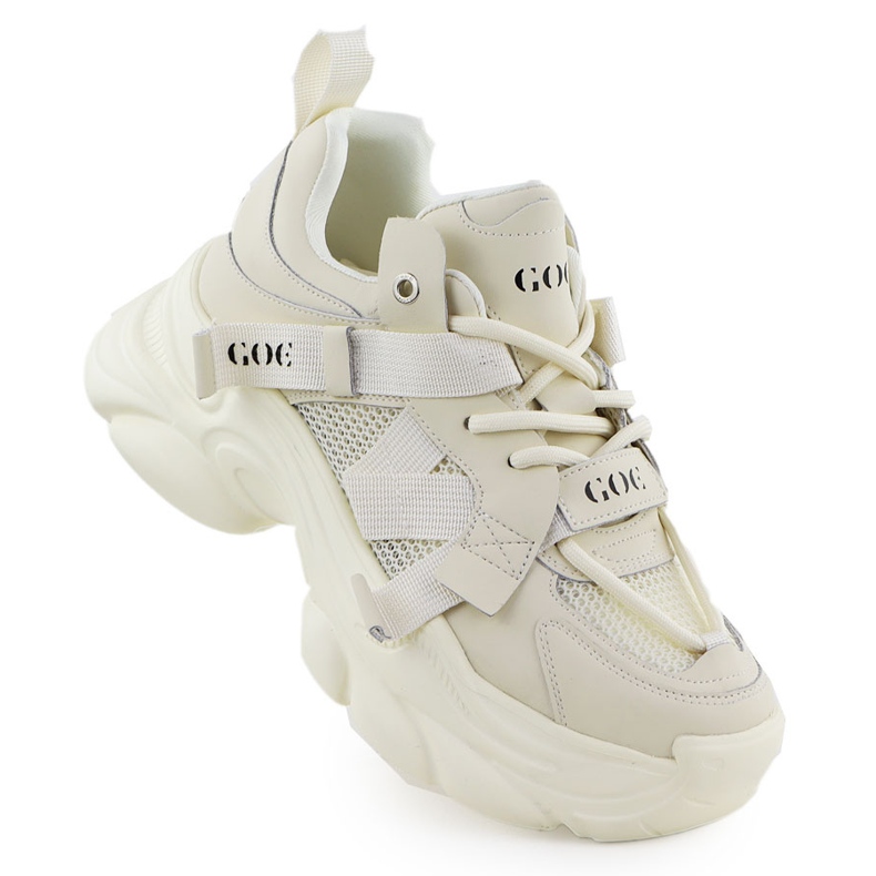 Tênis de couro em uma espessa sola feminina bege goe rr2n4051