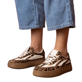 Tênis de leopardo tênis em uma sola grossa castanho