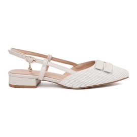 Goodin Sandálias brancas com um salto aberto branco