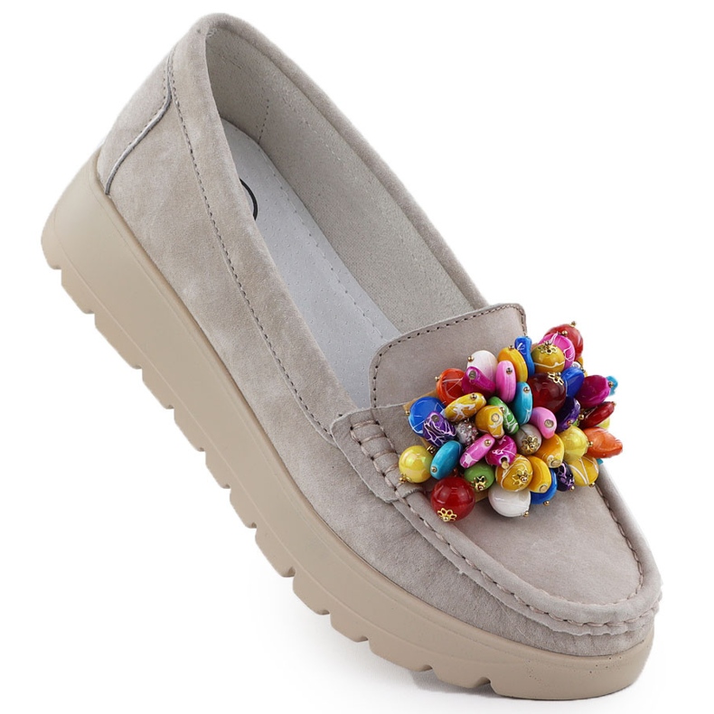 Mocas de couro em uma plataforma com bege bege filippo 6828 Mocas de couro em uma plataforma com bege bege filippo 6828