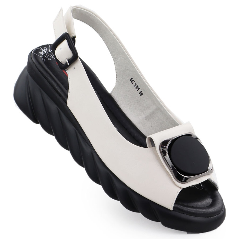 Sandálias de couro feminino no creme de cunha Artiker 56C1565 cremoso