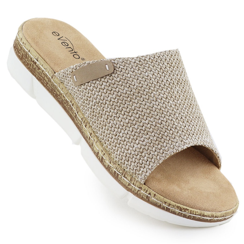 Flip Flip Flip na elevação do bege Evento 8832