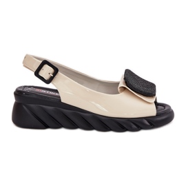 Sandálias femininas lacadas de couro com decoração antiga Artiker 56c1567 bege