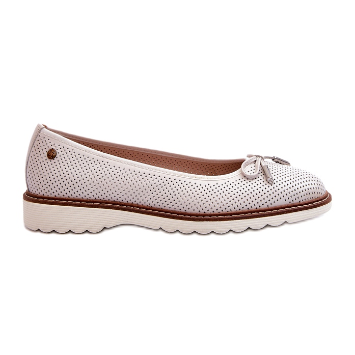Sapatos de bailarina femininos abertos feitos de couro natural Maciejka P6509-11 branco