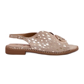 S.Barski Sandálias de couro de salto plano com um ornamento de S. Barski KV51-094 PLN dourado