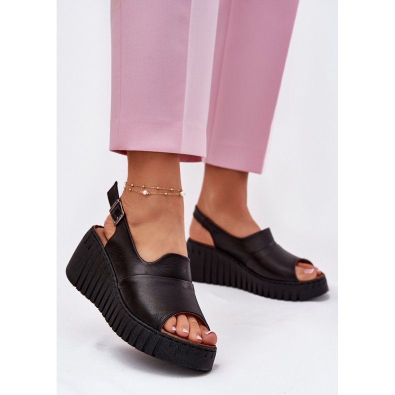 ARTIKER Sandálias femininas feitas de couro natural na cunha artker 54c0791 preto