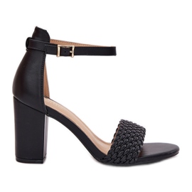 EVento Sandálias femininas em um post com uma faixa trançada preta preto EVento Sandálias femininas em um post com uma faixa trançada preta preto