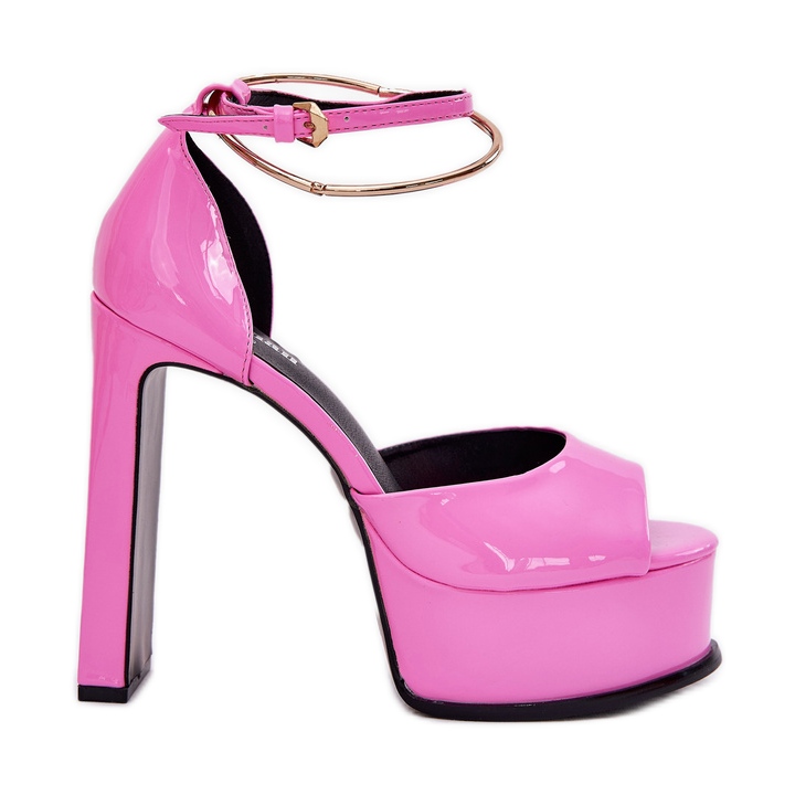 Sandálias femininas pintadas no poste e plataforma rosa