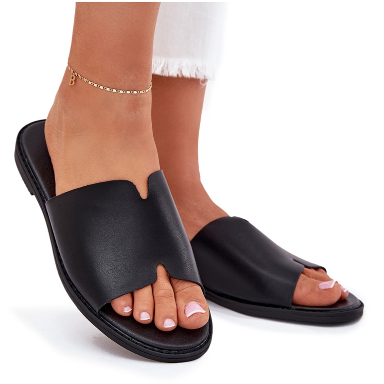 EVento Chinelos de giro feminino com couro liso de couro preto