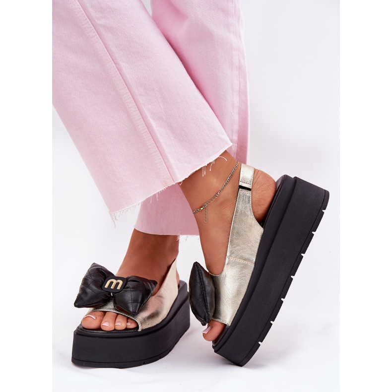 CheBello Sandálias de couro feminino na plataforma com Cheello 4641 ouro e preto dourado