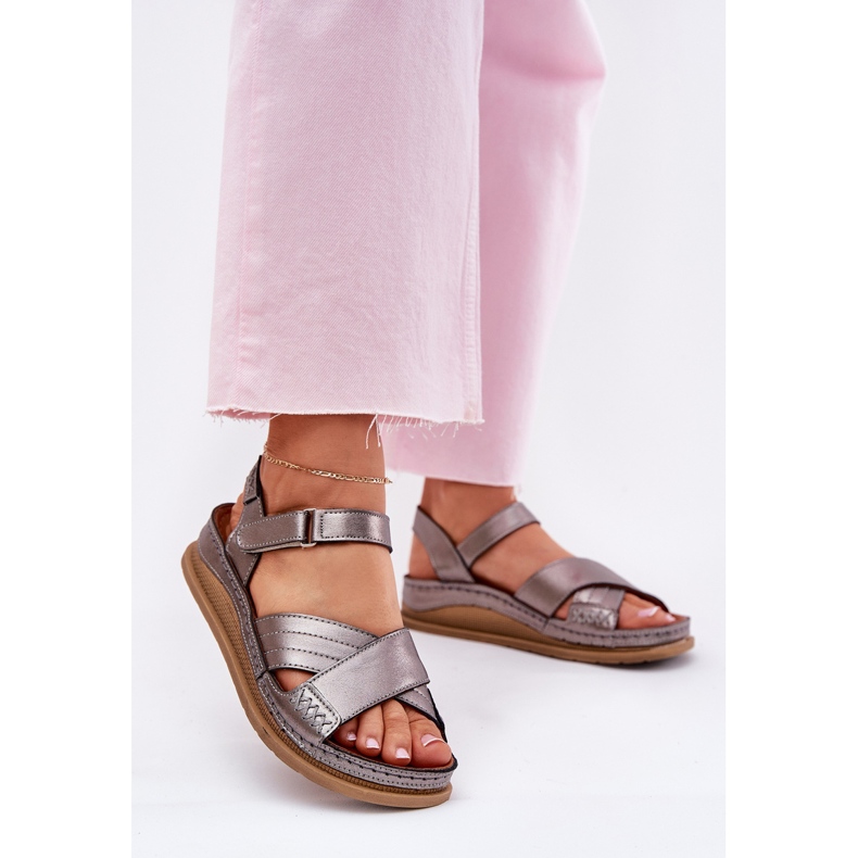 Sandálias de couro feminino na plataforma de grafite Maciejka L7064-35 cinza