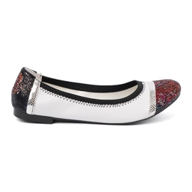 Goodin Bailarinas brancas com elementos decorativos branco Goodin Bailarinas brancas com elementos decorativos branco