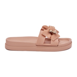 Chinelos femininos com um arco e um broche dourado bege Chinelos femininos com um arco e um broche dourado bege