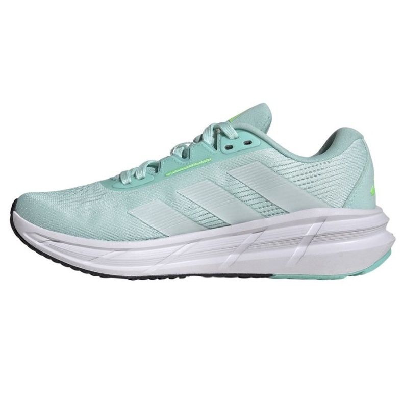 Adidas Questar 3 tênis de corrida em JQ5068 verde