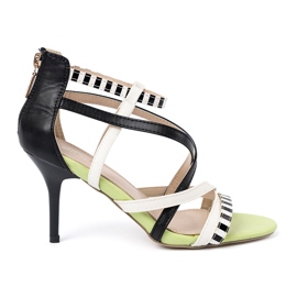 Shelvt Sandálias em um alfinete listrado multicolorido