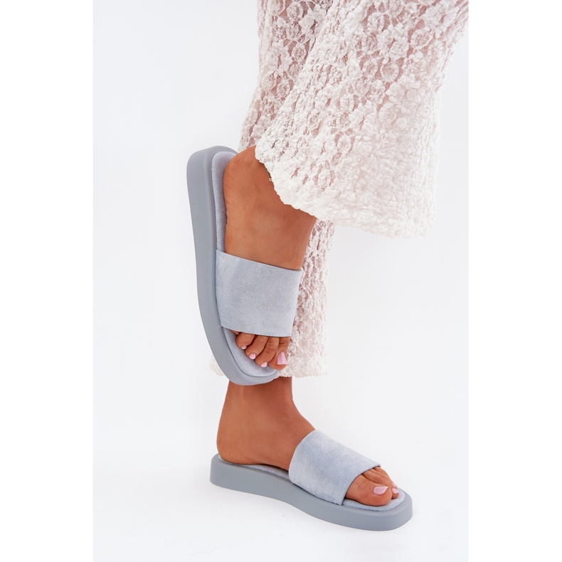 Boto Chinelos femininos na plataforma com camurça ecológica Jorina azul claro