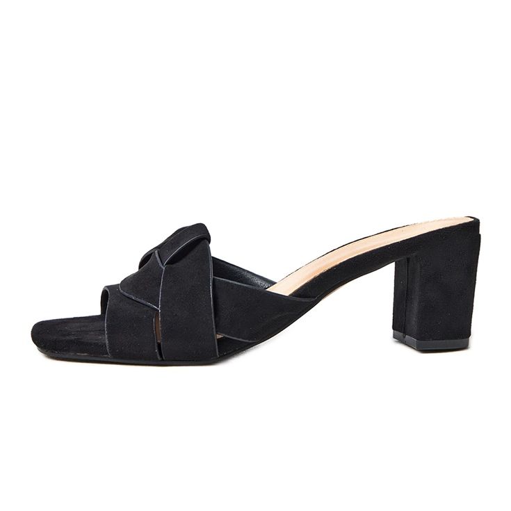 Chinelos clássicos pretos no Post Risana Ekozamszu