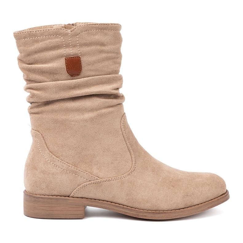 Shelvt Botas bege com uma parte superior enrugada