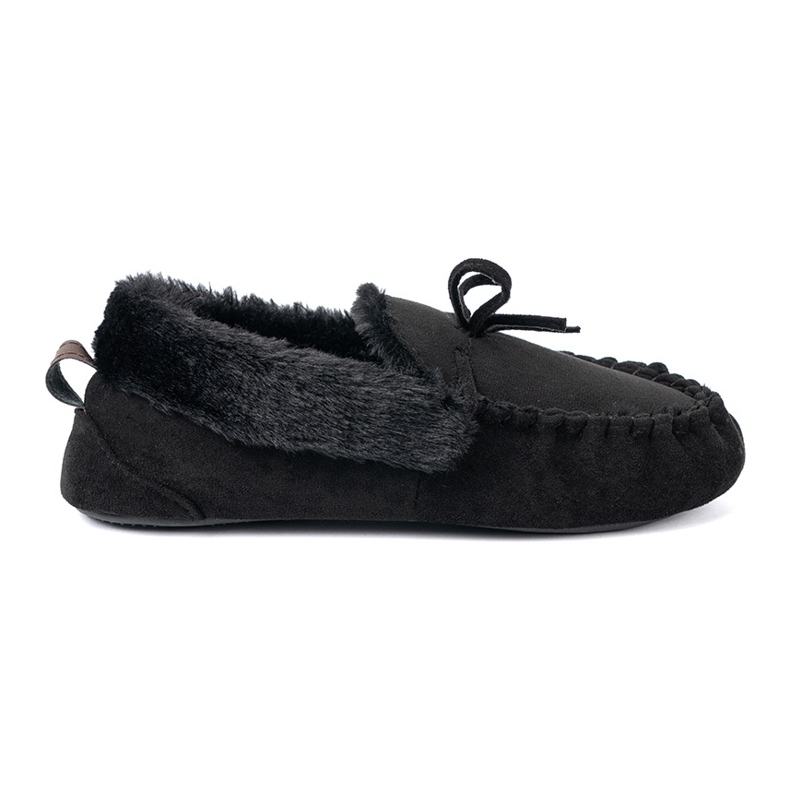 Shelvt Chinelos macios e pretos, como mocassins com um arco Shelvt Chinelos macios e pretos, como mocassins com um arco