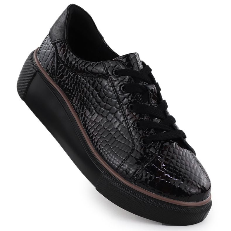 Sapatos de couro feminino Varnished Krok Black T.SOKOLSKI J24-286