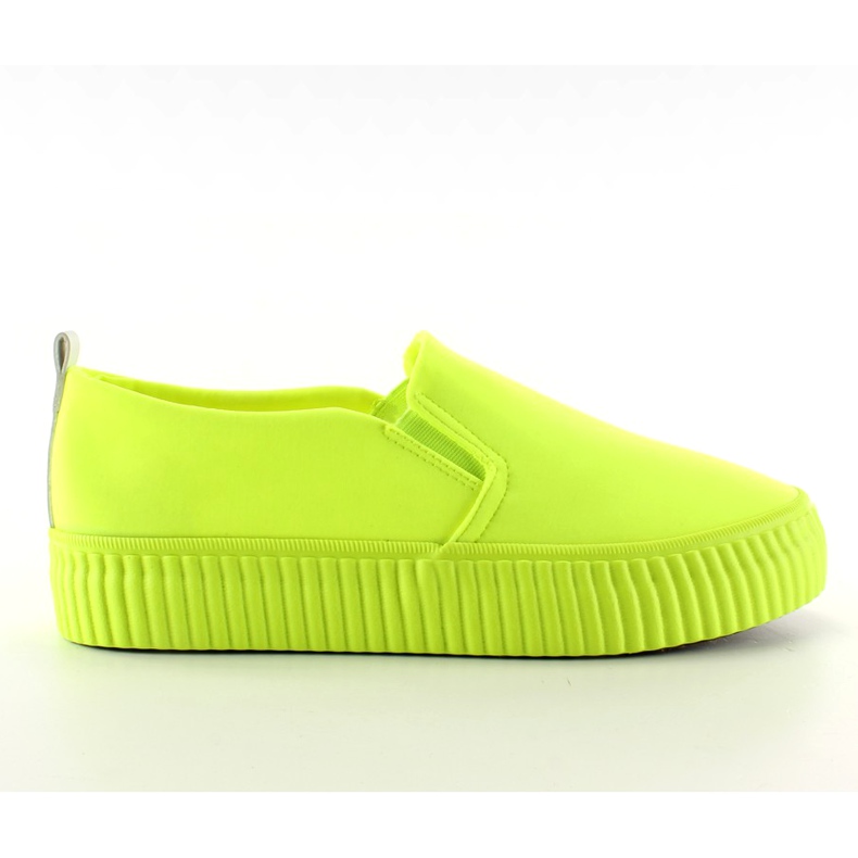 Slip-on em sola amarela com nervuras altas GF-40 amarelo Slip-on em sola amarela com nervuras altas GF-40 amarelo