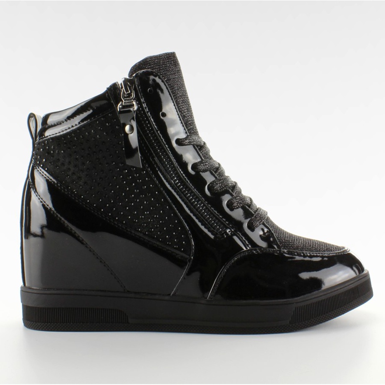 Sapatilhas lacadas R19 Preto