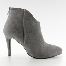 Botas com um recorte na frente do Cinzento M239 cinza