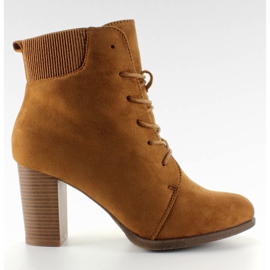 Botas de camurça com cordões C306 Camel marrom