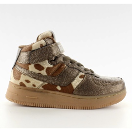 Bronce isolou calçados esportivos para crianças marrom