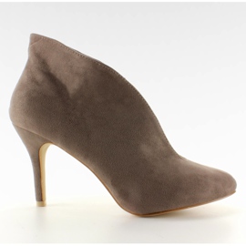 Pinos embutidos com recorte 1413 taupe marrom