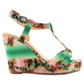 Sandália de cunha de cetim 903 verde Sandália de cunha de cetim 903 verde