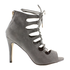 Sandálias com cadarço em um salto alto Qq01P cinza Sandálias com cadarço em um salto alto Qq01P cinza