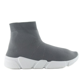 Tênis esportivo com meia cinza NB122p