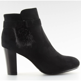 Botas pretas com pompom preto H192 preto Botas pretas com pompom preto H192 preto