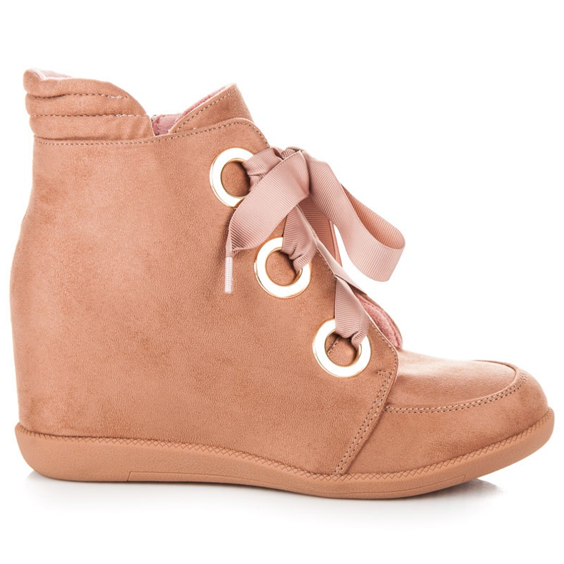 Kylie Botins amarrados com fita rosa