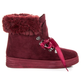 Bello Star Bordo Trappers amarrado com uma fita vermelho Bello Star Bordo Trappers amarrado com uma fita vermelho