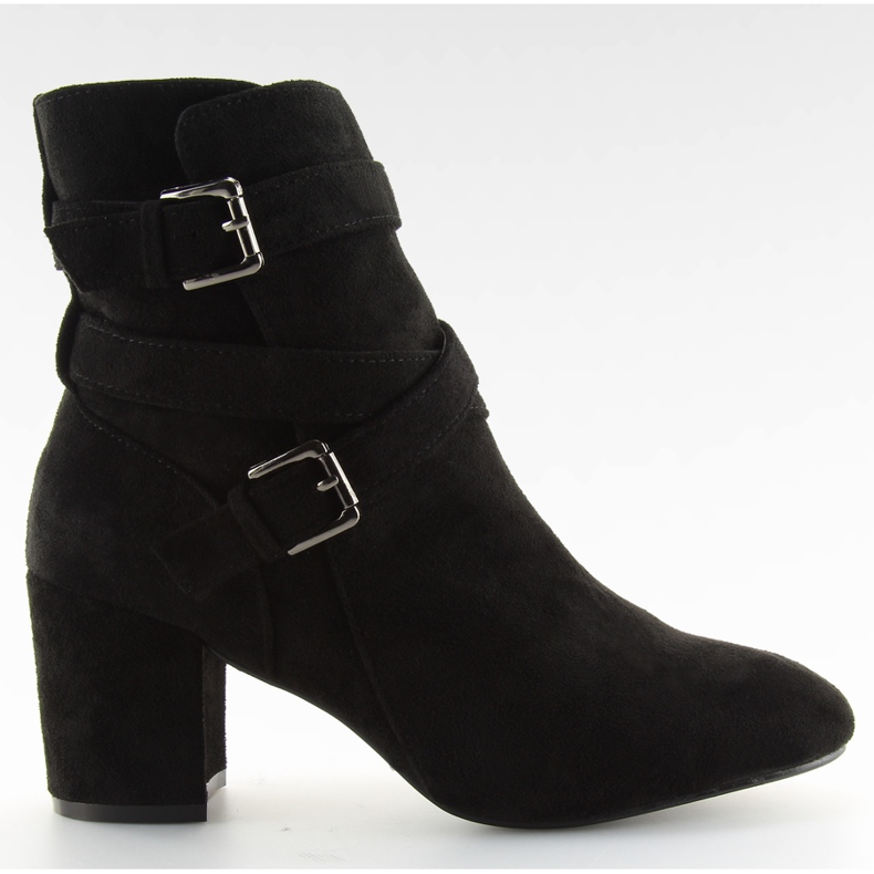 Botas pretas com salto largo CL62 preto