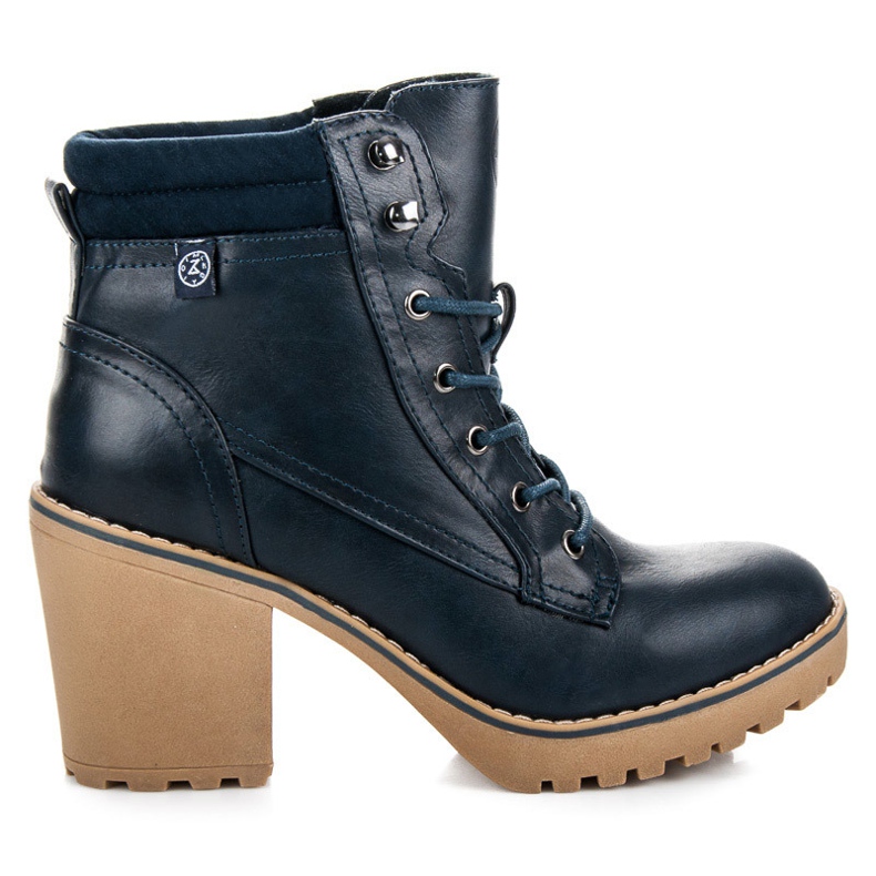 Mckeylor Trabalhadores no posto azul