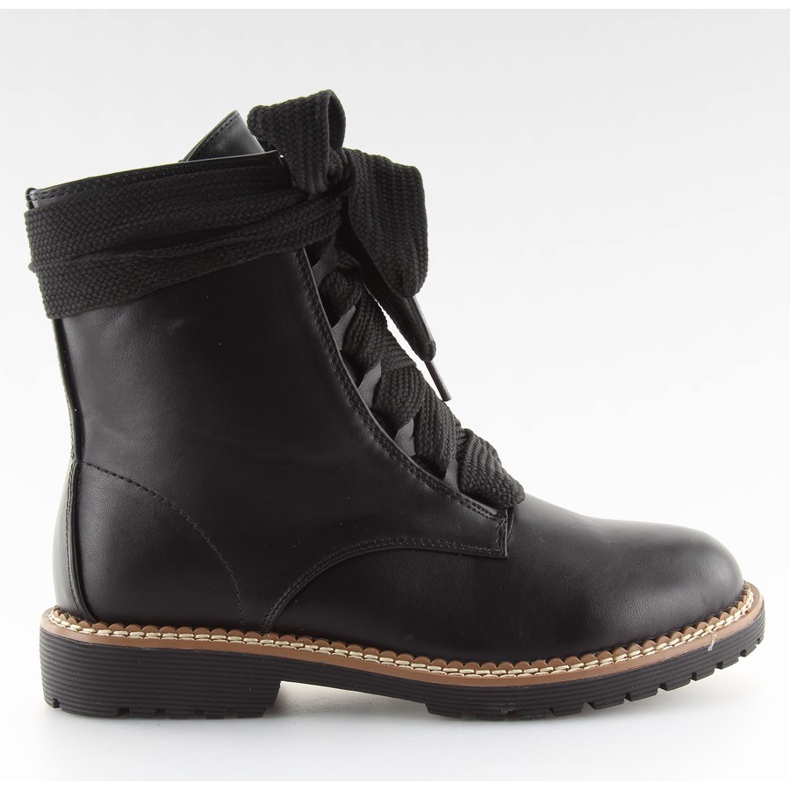 Botas pretas com atacadores 8308 pretas preto