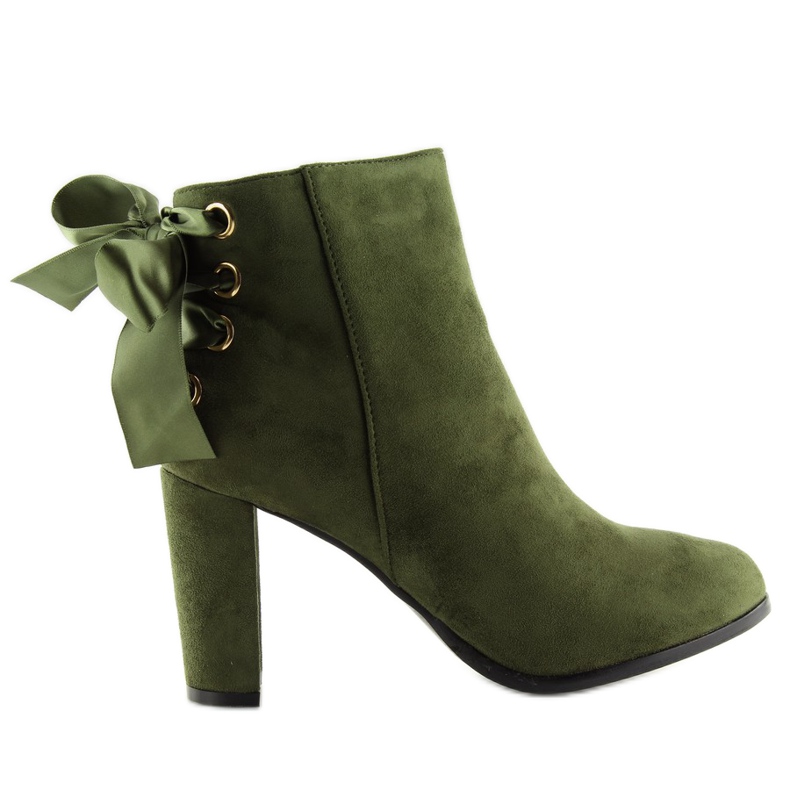 Botas verdes no poste A852 verde Botas verdes no poste A852 verde